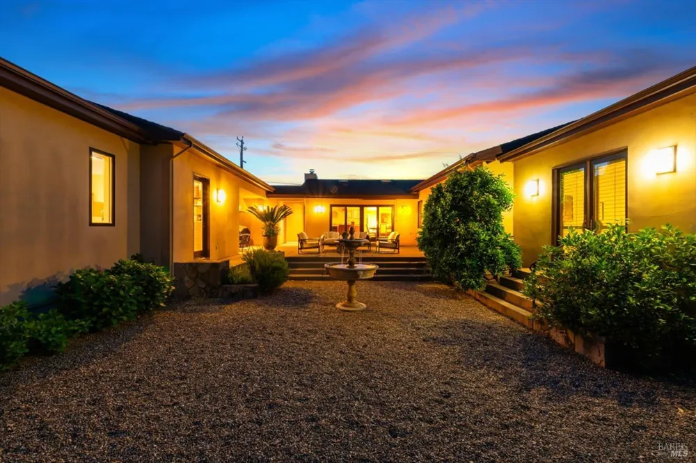 977 Pratt Avenue St. Helena, CA 94574
