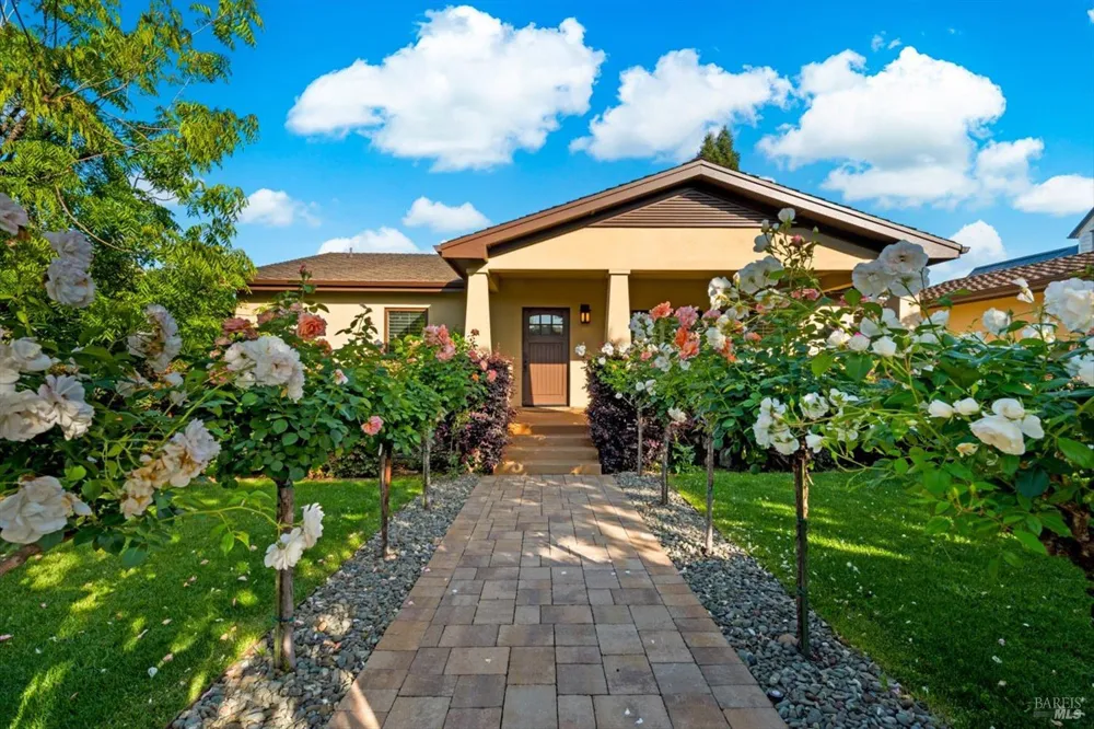 977 Pratt Avenue St. Helena, CA 94574