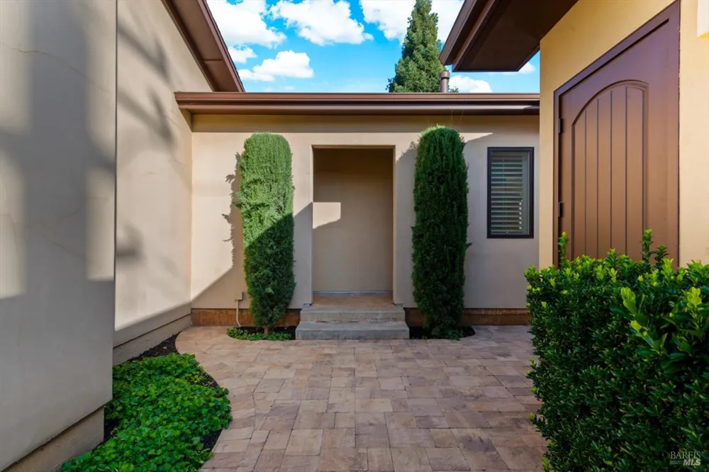 977 Pratt Avenue St. Helena, CA 94574