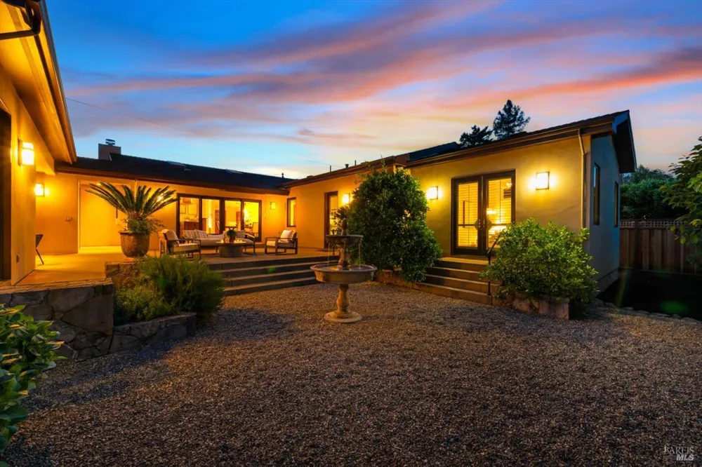 977 Pratt Avenue St. Helena, CA 94574