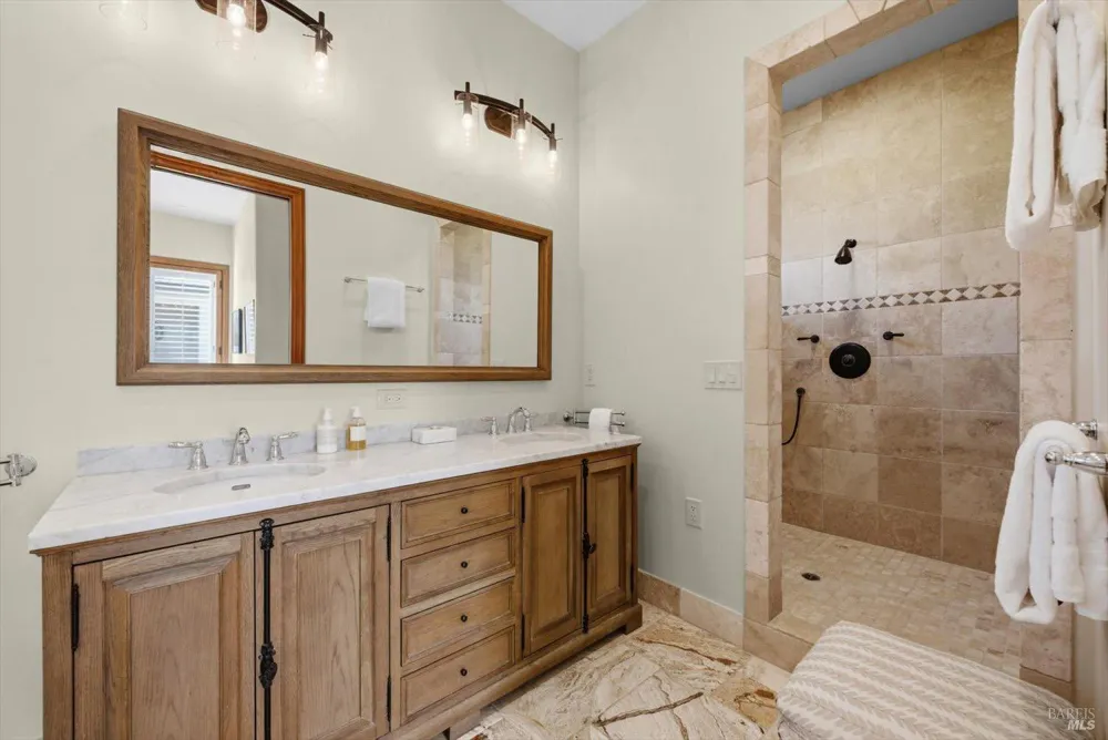 977 Pratt Avenue St. Helena, CA 94574