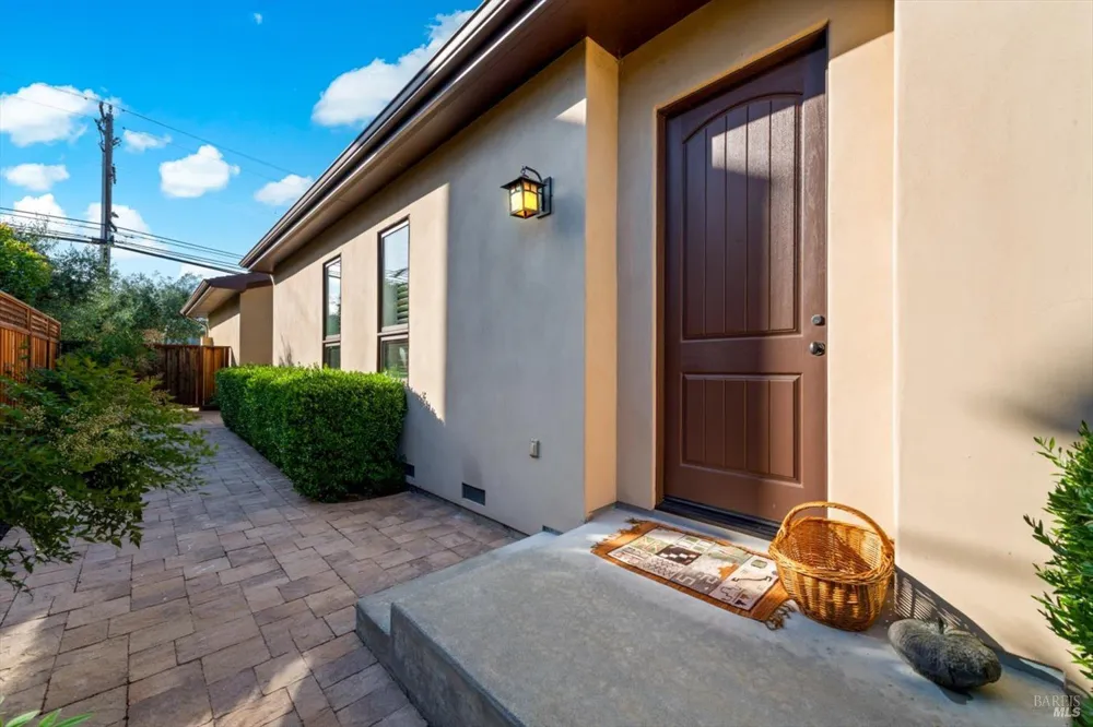 977 Pratt Avenue St. Helena, CA 94574