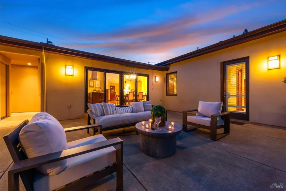 977 Pratt Avenue St. Helena, CA 94574