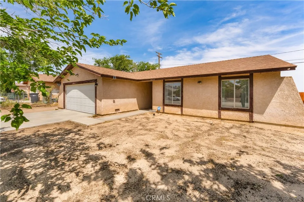 3472 Roxbury Rosamond, CA 93560
