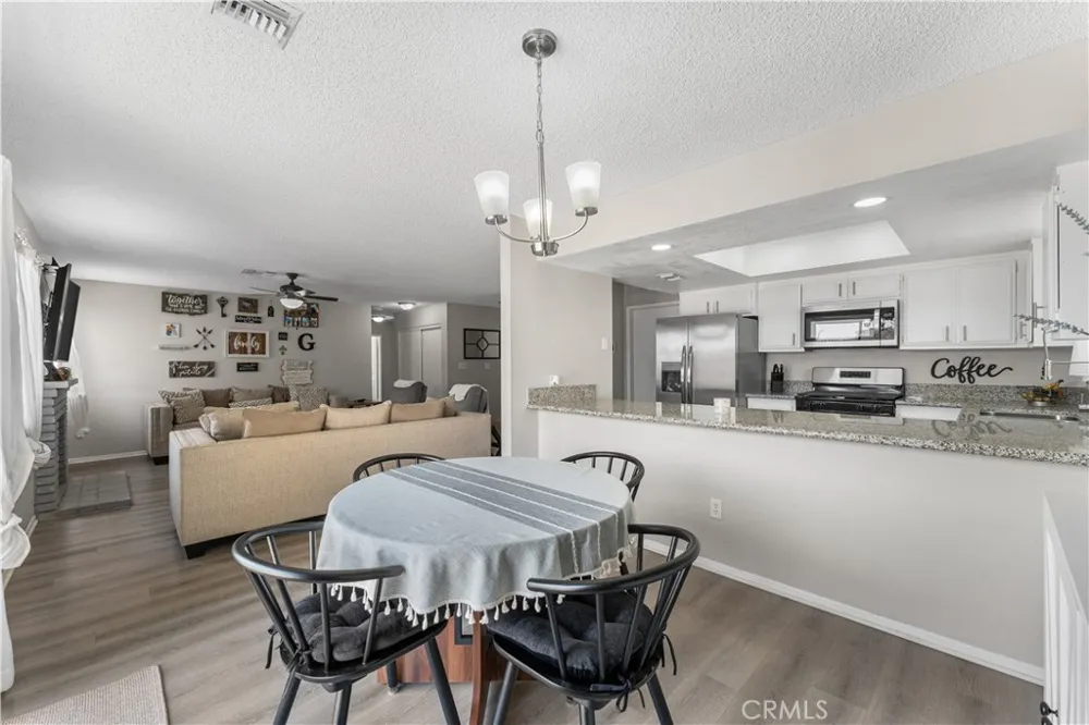 3472 Roxbury Rosamond, CA 93560