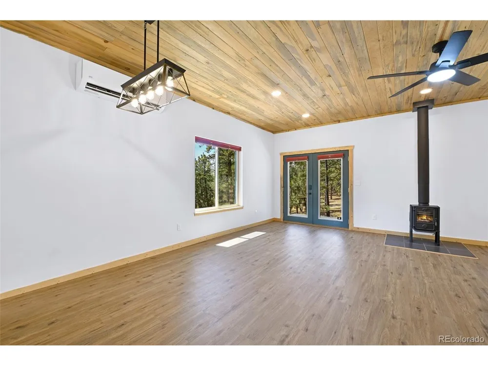 42 Hannah Circle Westcliffe, CO 81252