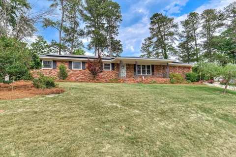1808 Robinson Drive