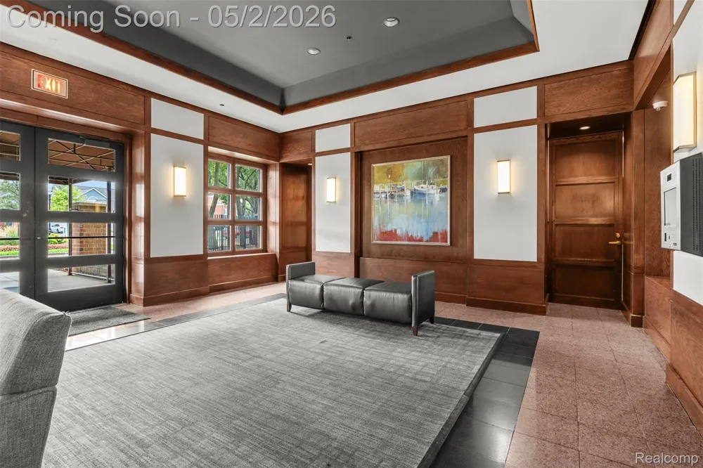 250 E Harbortown Drive #404 Detroit City, MI 48207