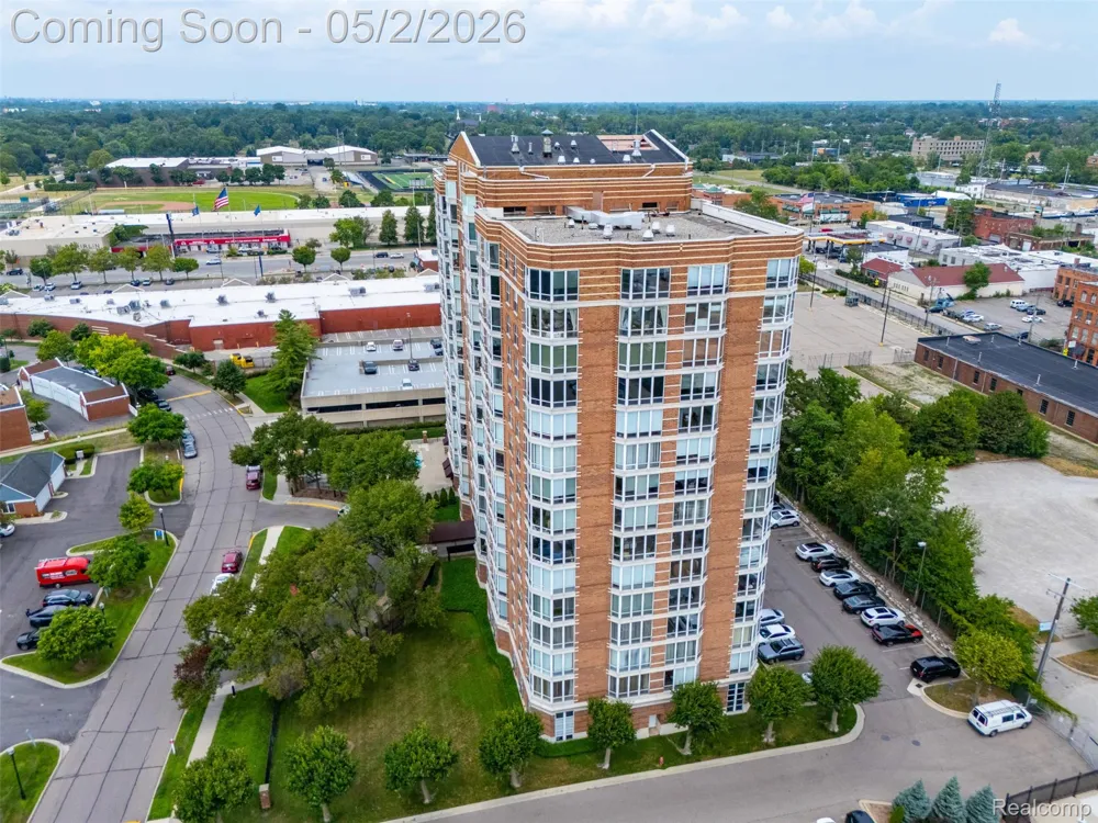 250 E Harbortown Drive #404 Detroit City, MI 48207