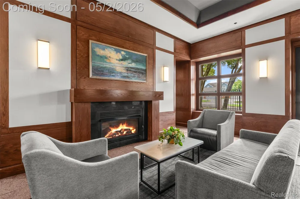250 E Harbortown Drive #404 Detroit City, MI 48207