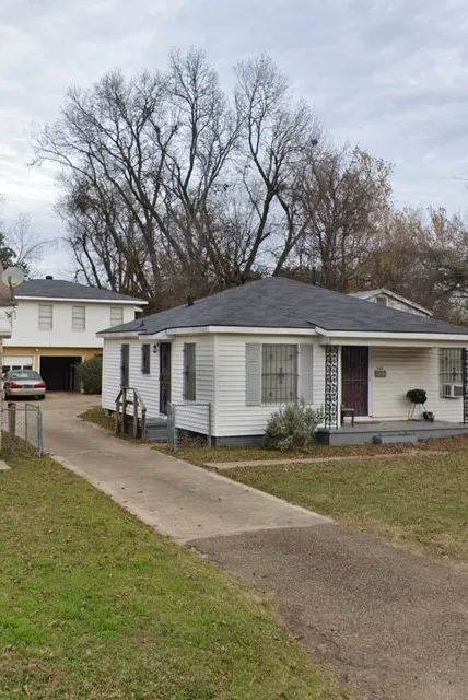 225 Thompson Street Bossier City, LA 71111
