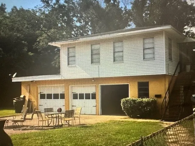 225 Thompson Street Bossier City, LA 71111