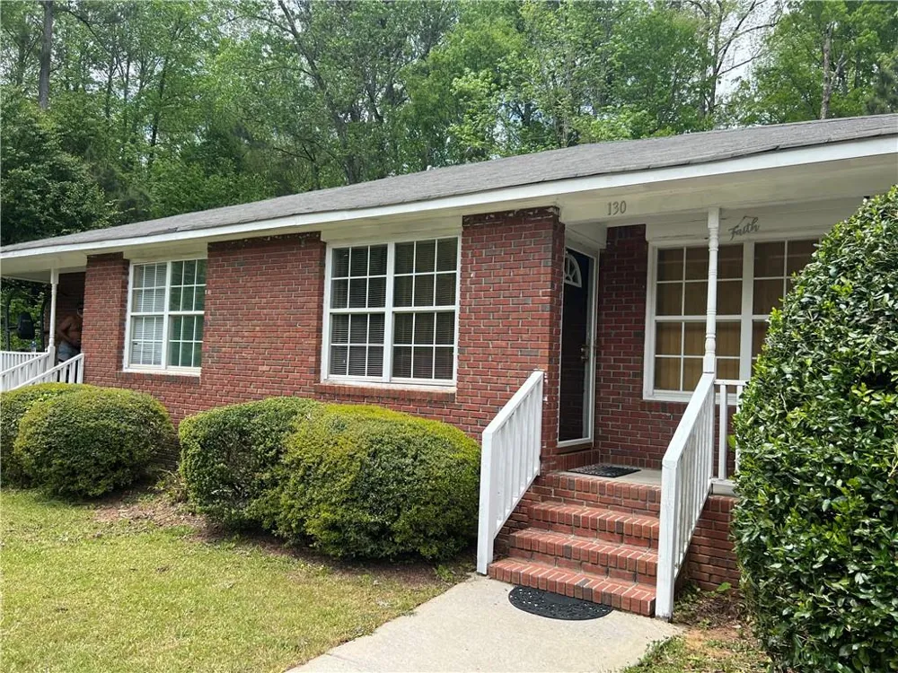 111 Doves Ln Griffin, GA 30223