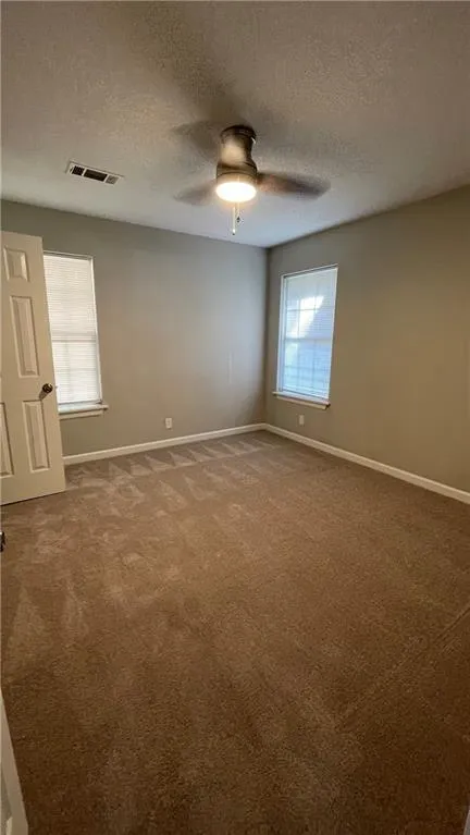 111 Doves Ln Griffin, GA 30223