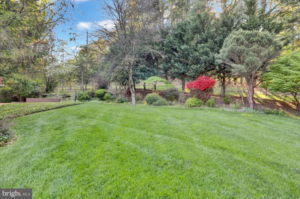 34 HESSIAN BOULEVARD Reading, PA 19607