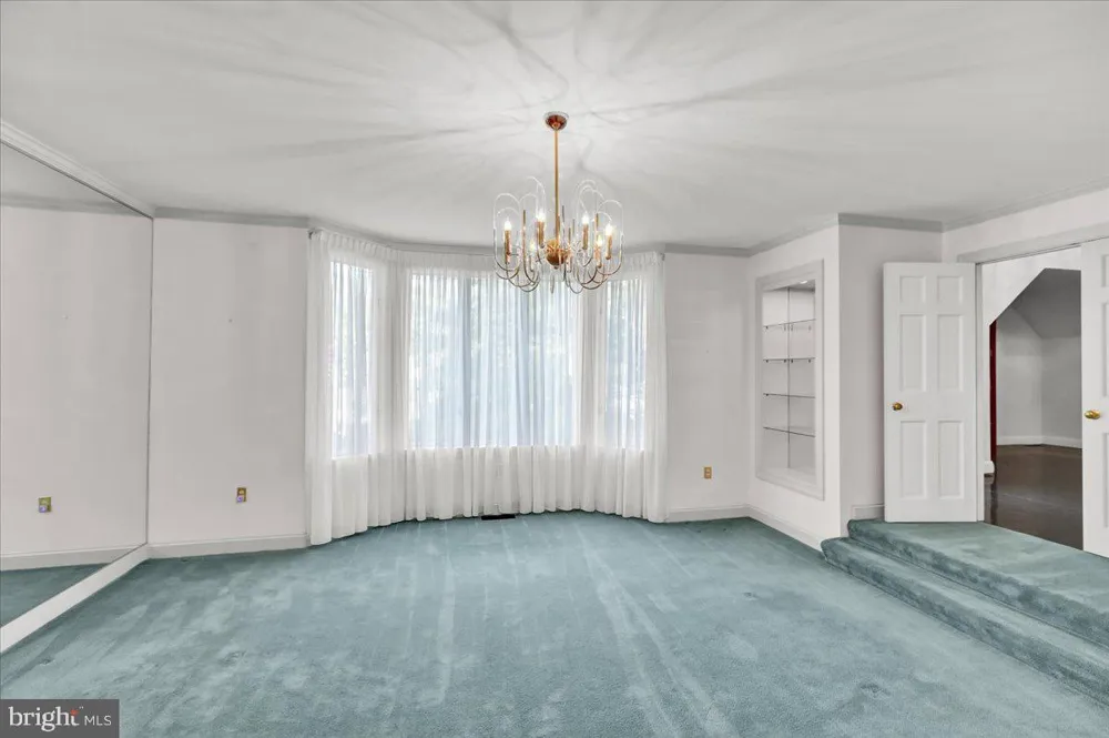 34 HESSIAN BOULEVARD Reading, PA 19607