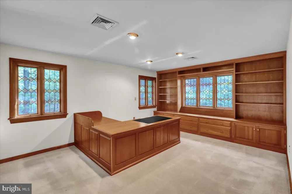 34 HESSIAN BOULEVARD Reading, PA 19607