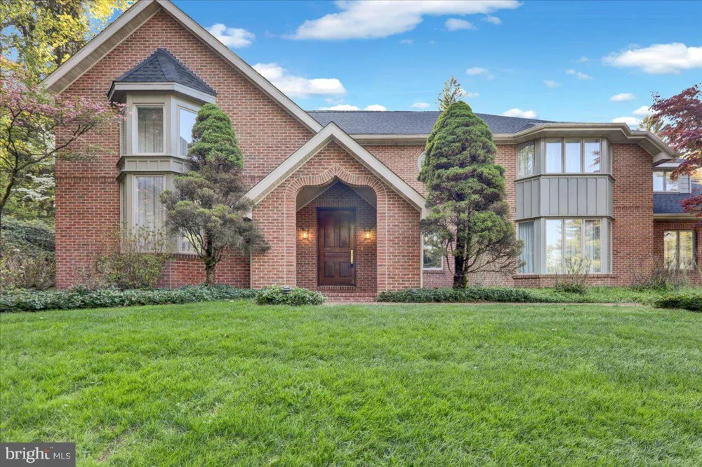 34 HESSIAN BOULEVARD Reading, PA 19607