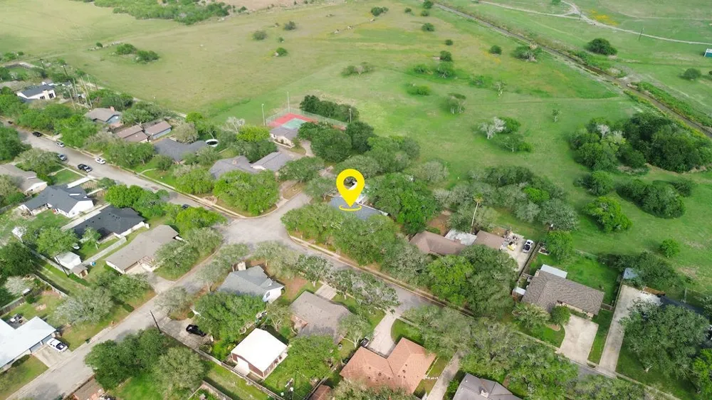 638 Retama Avenue Taft, TX 78390