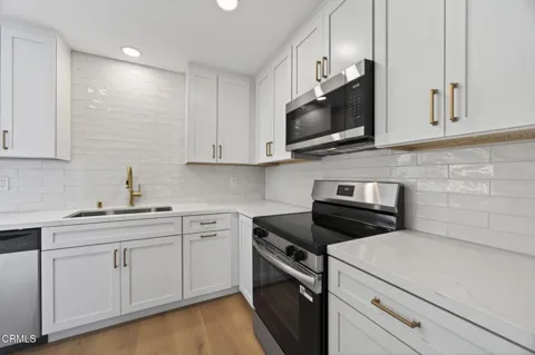 151 W Bay Boulevard