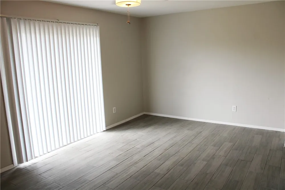 230 Birchwood Kingsville, TX 78363