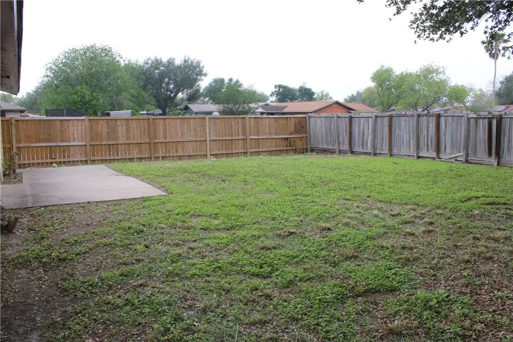 230 Birchwood Kingsville, TX 78363