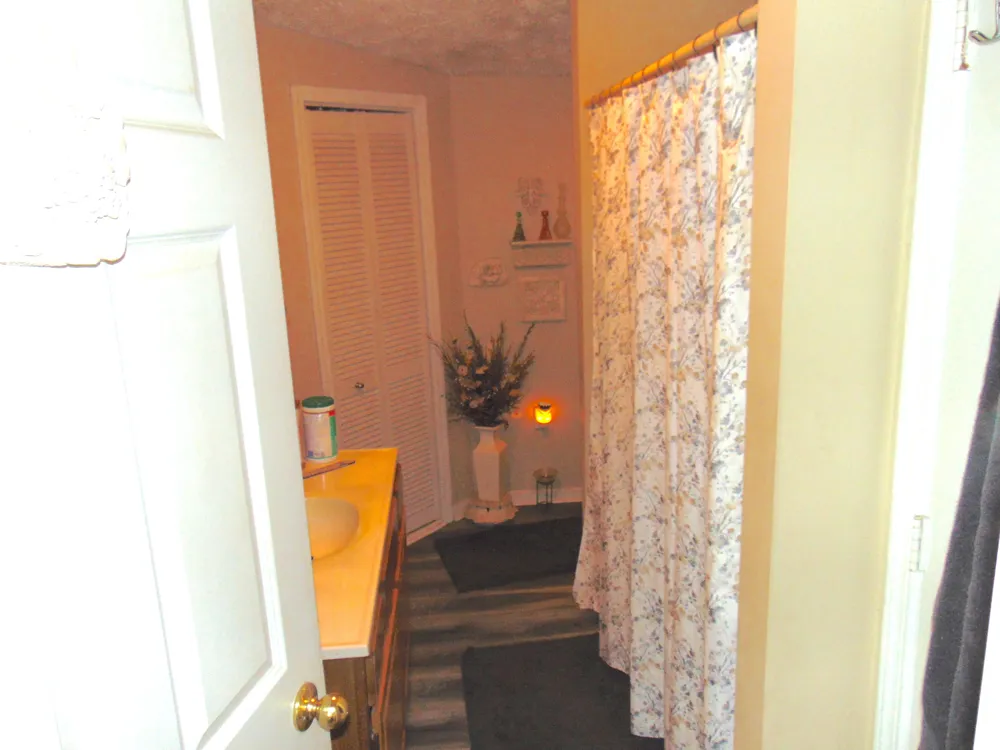 4706 Vernon Avenue Lawrence, IN 46226
