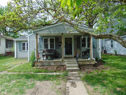 4706 Vernon Avenue