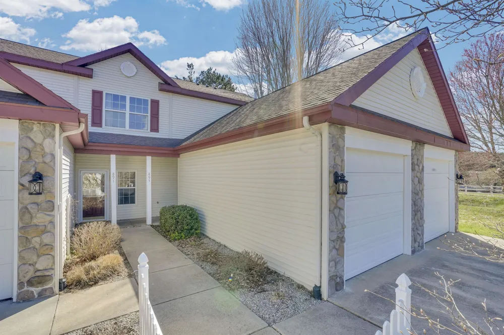 895 Meadowview Court Cadillac City, MI 49601