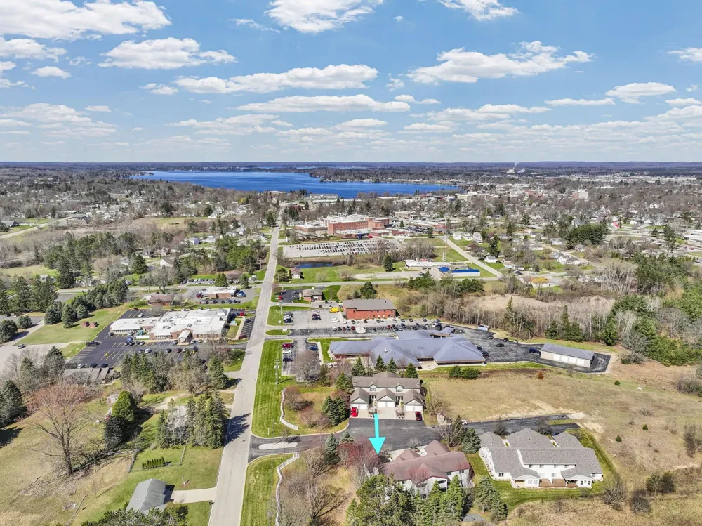 895 Meadowview Court Cadillac City, MI 49601