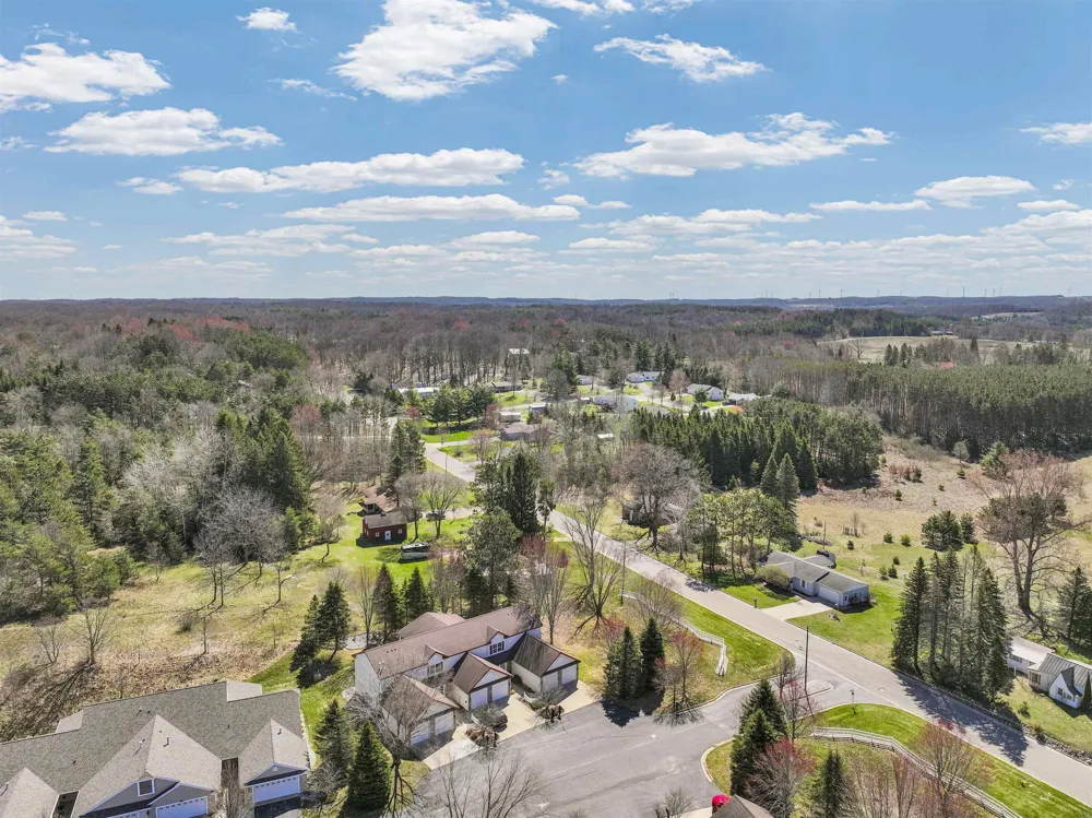 895 Meadowview Court Cadillac City, MI 49601