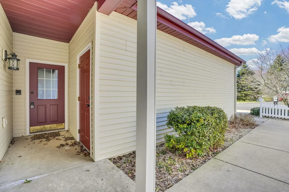 895 Meadowview Court Cadillac City, MI 49601