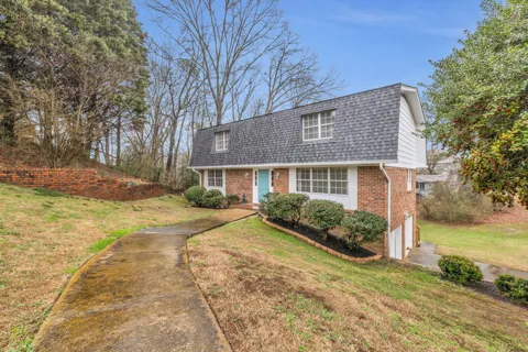 1806 Glen Oaks Terrace