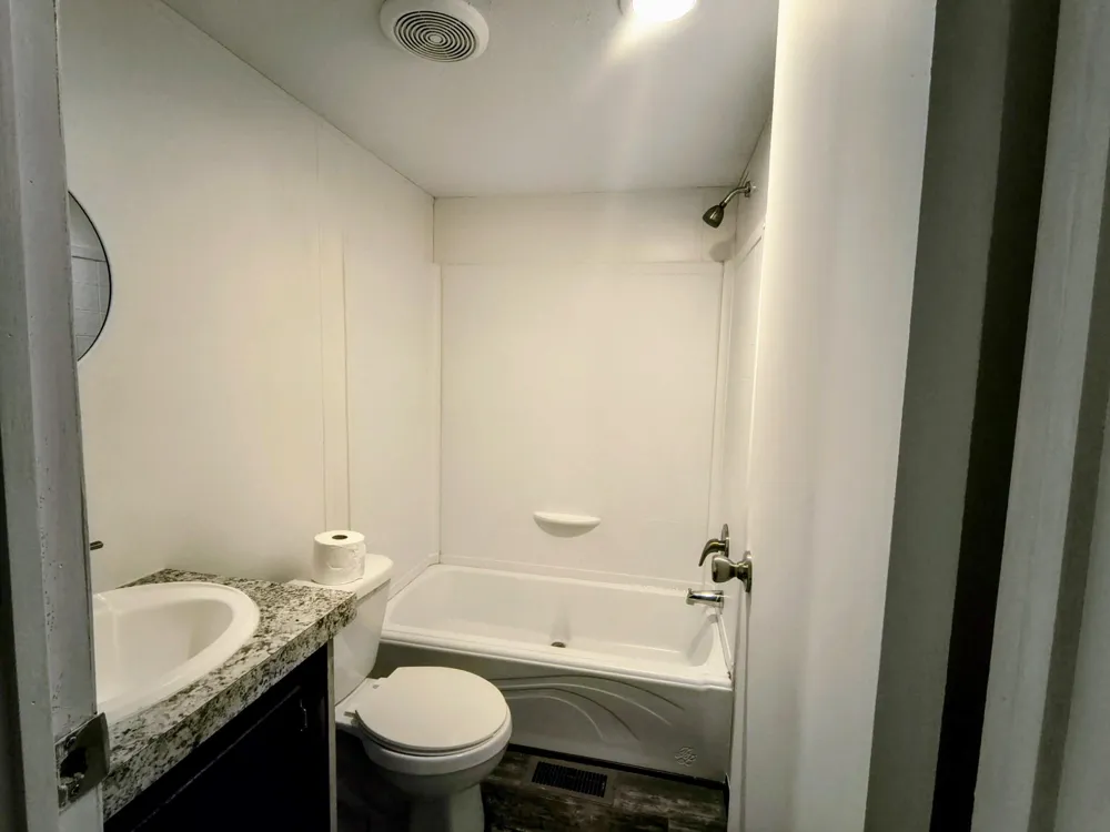 715 Windwood Drive Livingston, TX 77351