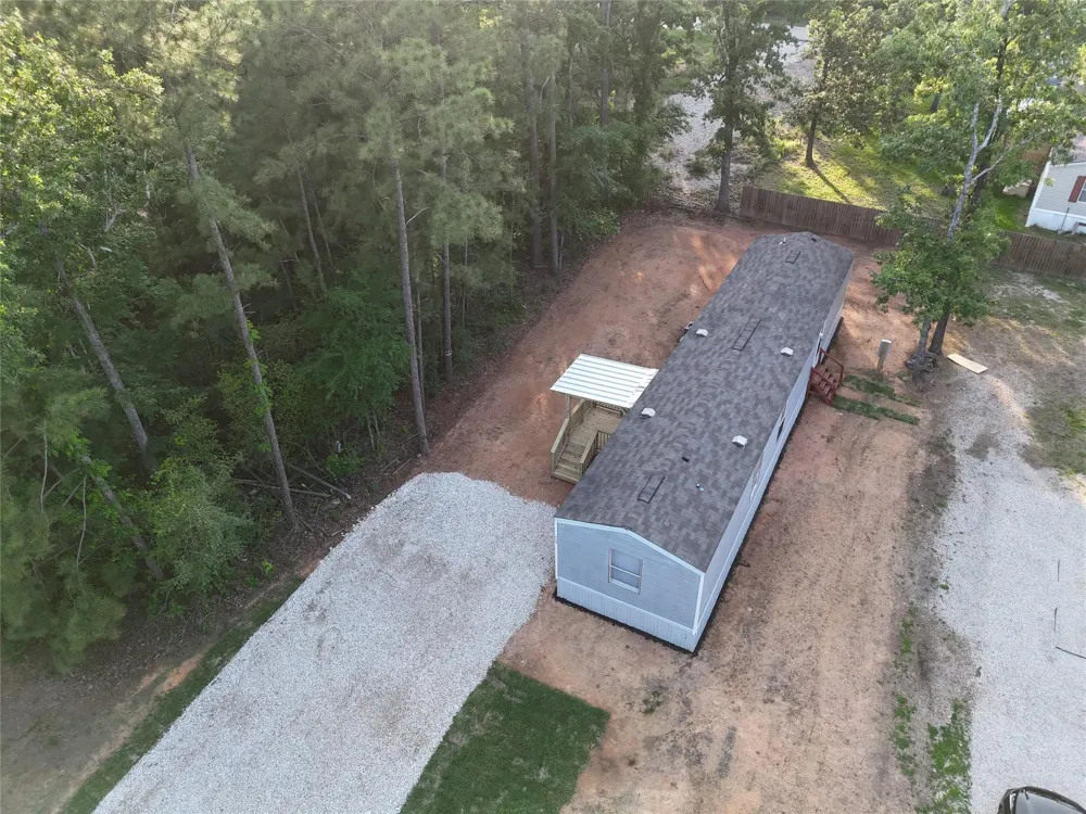 715 Windwood Drive Livingston, TX 77351