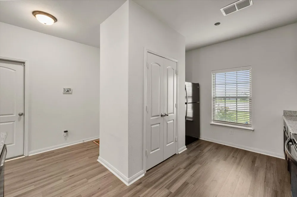 14373 Wrangler Way Dallas, TX 75253