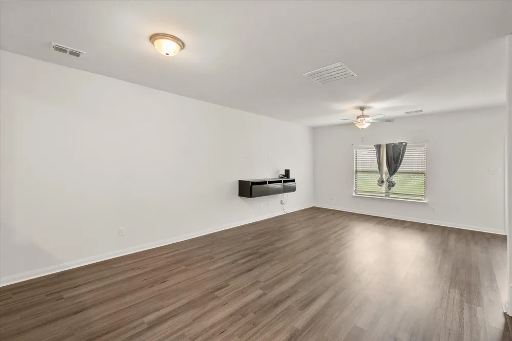 14373 Wrangler Way Dallas, TX 75253