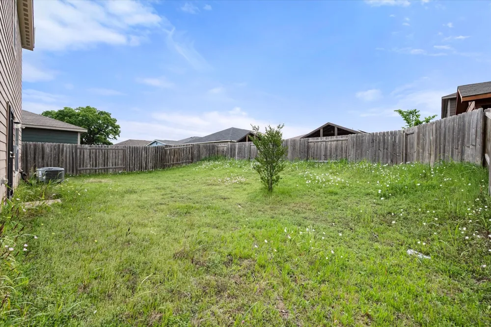 14373 Wrangler Way Dallas, TX 75253