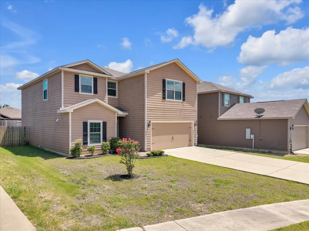 14373 Wrangler Way Dallas, TX 75253