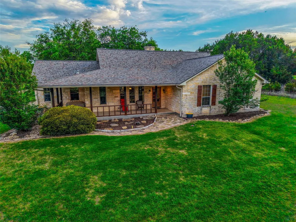 5636 Fm 56 Clifton, TX 76634