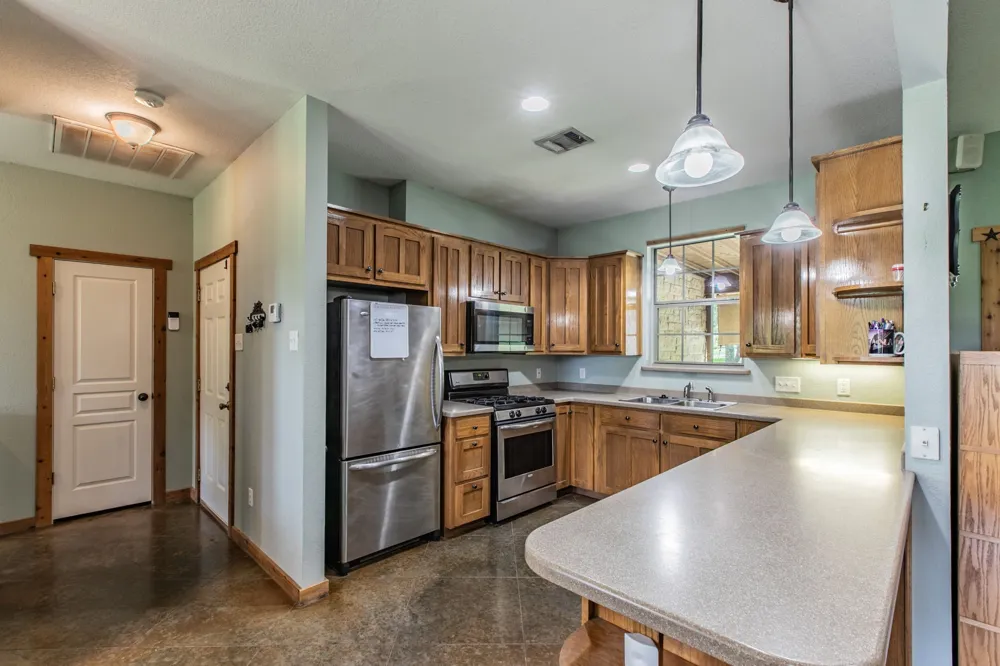5636 Fm 56 Clifton, TX 76634