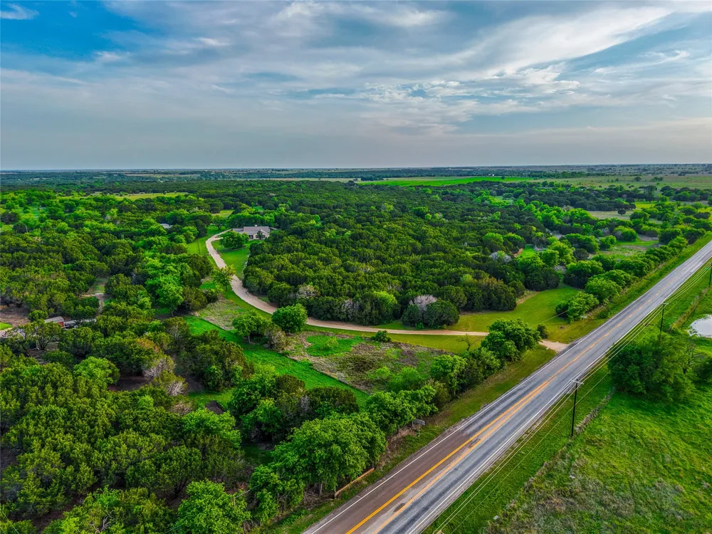 5636 Fm 56 Clifton, TX 76634