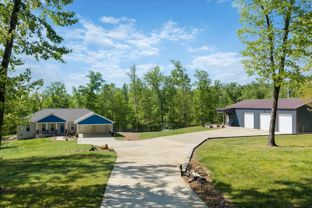 694 Lick Creek Boat Dock Loop Parsons, TN 38363