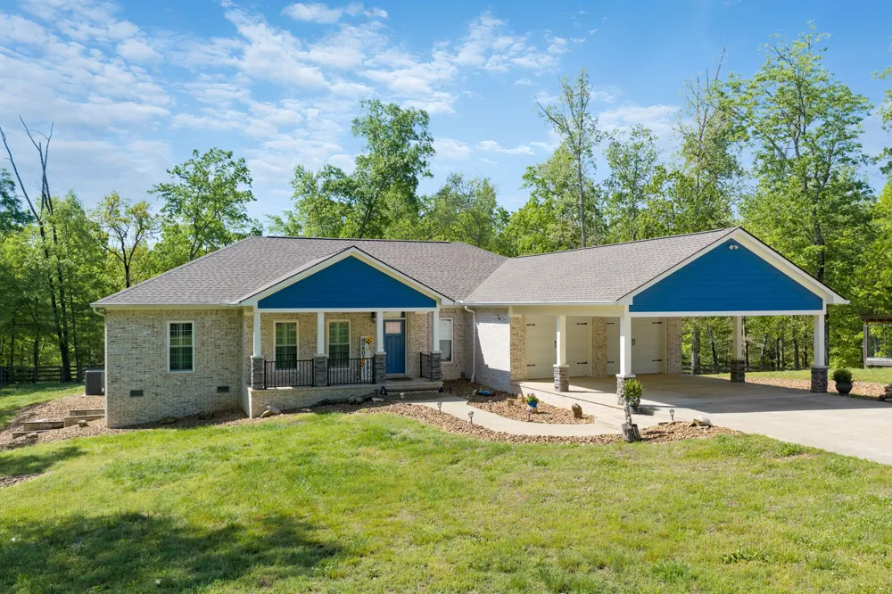 694 Lick Creek Boat Dock Loop Parsons, TN 38363