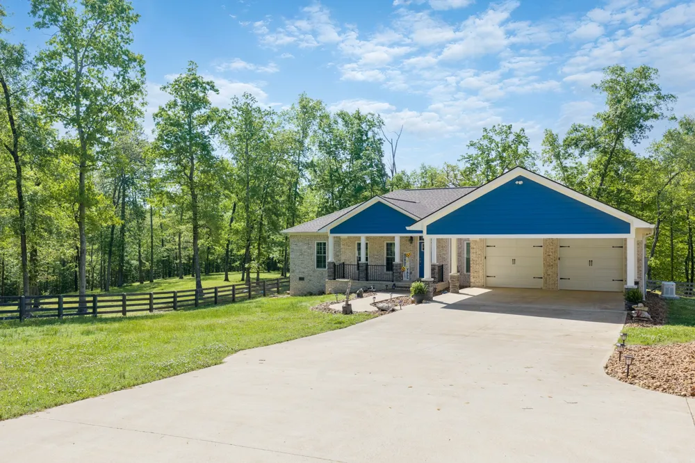 694 Lick Creek Boat Dock Loop Parsons, TN 38363