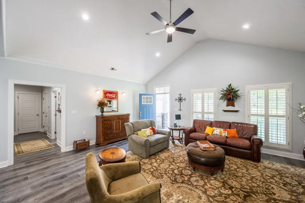 694 Lick Creek Boat Dock Loop Parsons, TN 38363
