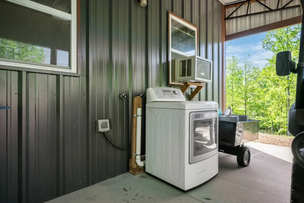 694 Lick Creek Boat Dock Loop Parsons, TN 38363