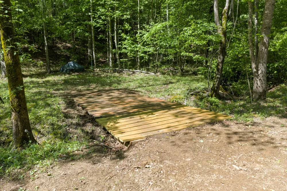 694 Lick Creek Boat Dock Loop Parsons, TN 38363