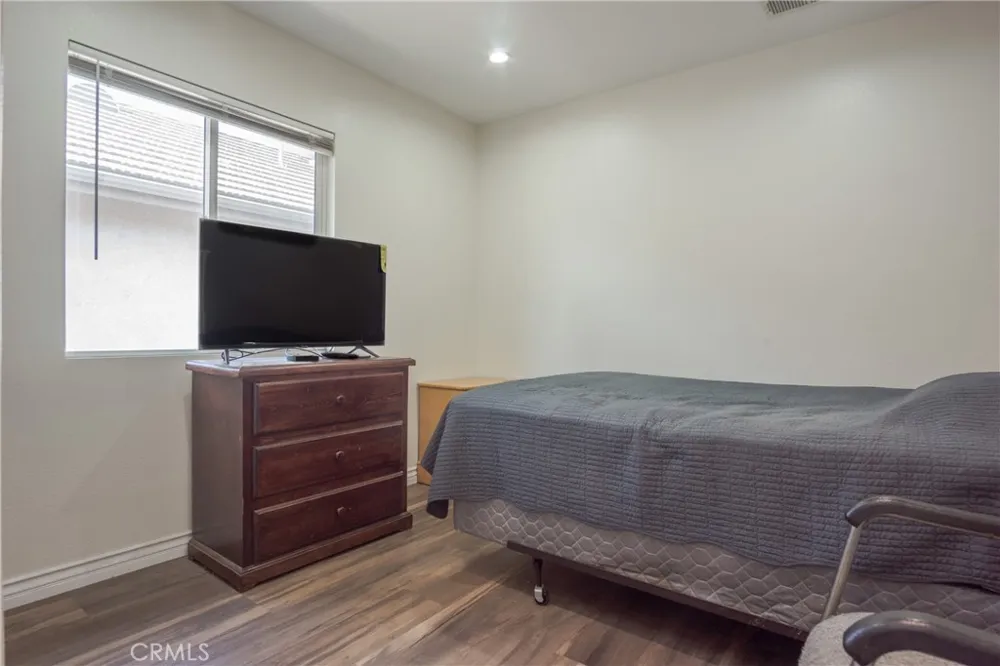 12600 San Fernando #121 Sylmar, CA 91342