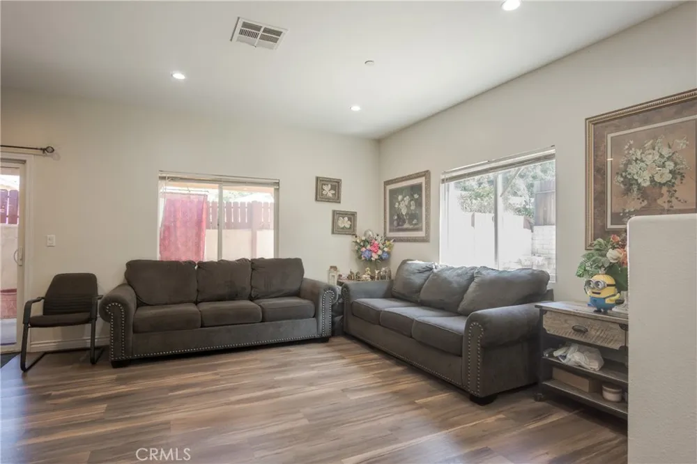 12600 San Fernando #121 Sylmar, CA 91342